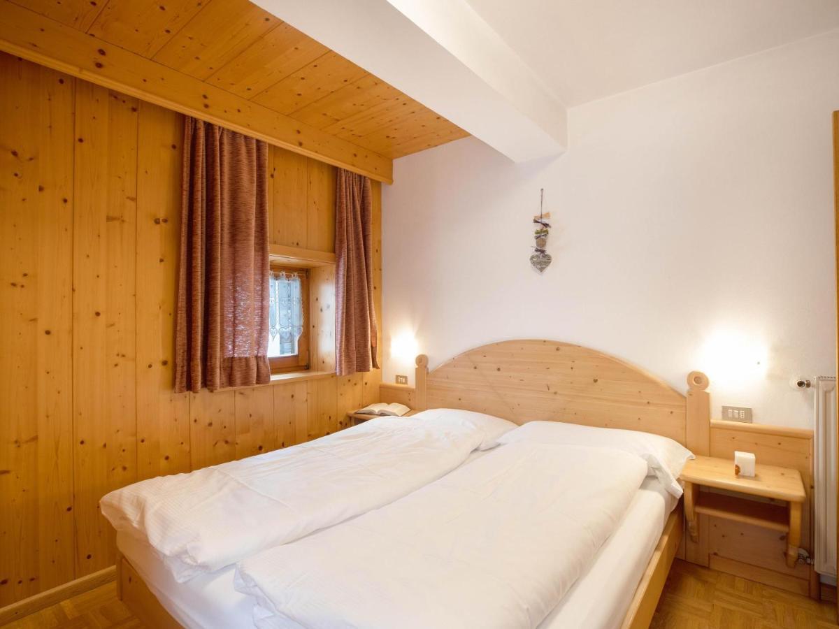 Ciasa Lino Aloch Apartment Pozza di Fassa Luaran gambar