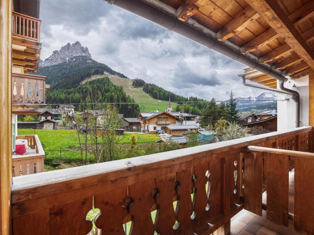 Ciasa Lino Aloch Apartment Pozza di Fassa Luaran gambar