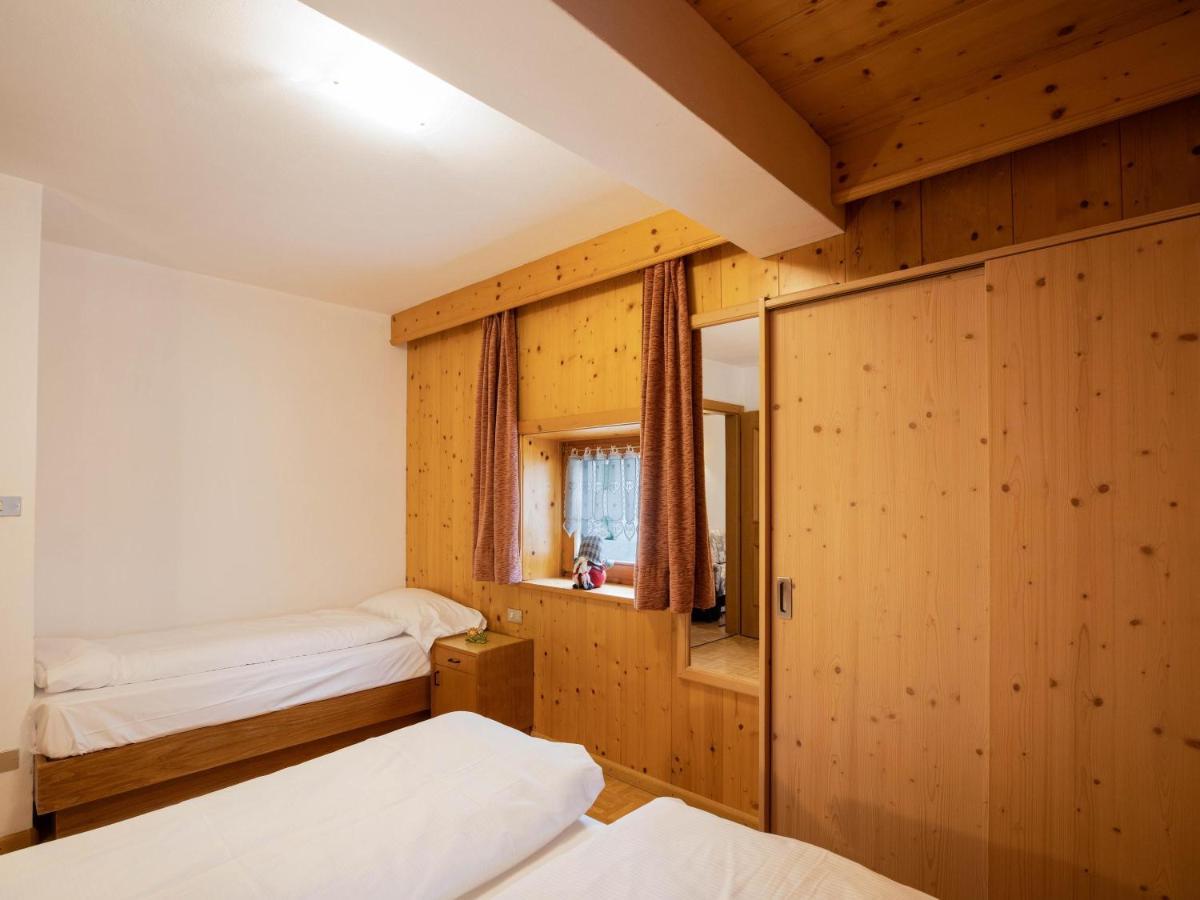 Ciasa Lino Aloch Apartment Pozza di Fassa Luaran gambar
