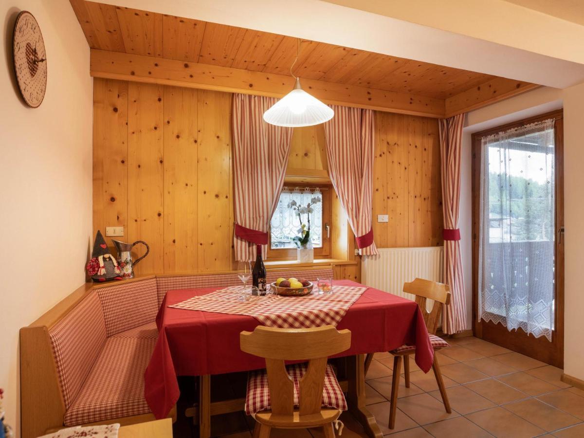 Ciasa Lino Aloch Apartment Pozza di Fassa Luaran gambar